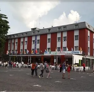 https://hotel-domus.emilia-romagnahotels.net